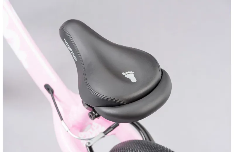 Scoot balance sale bike pink